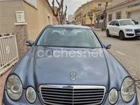 Usado Mercedes E270 Avantgarde 177 CV (130 kW) 2004 Azul Berlina