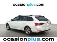 Usado Skoda Superb Ambition 150 CV (110 kW) 2017 Blanco Familiar