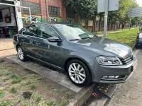 Usado VW Passat Highline 140 CV (102 kW) 2012 Gris / plata Berlina