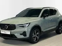 Usado Volvo XC40 Plus 163 CV (119 kW) 2025 Verde SUV