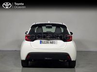 Usado Toyota Yaris Hybrid Active 116 CV (85 kW) 2025 Blanco Berlina