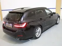 Usado BMW 320e Comfort Edition 204 CV (150 kW) 2023 Negro Familiar