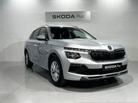 Usado Skoda Kamiq Selection 115 CV (84 kW) 2025 Gris / plata SUV