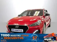 Usado Hyundai i30 Style 140 CV (102 kW) 2018 Rojo Familiar