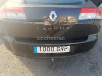 Usado Renault Laguna III Expression 130 HP (95 kW) 2009 Preto Sedan