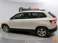 Usado Skoda Karoq Ambition 150 CV (110 kW) 2021 Blanco SUV