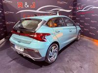 Usado Hyundai i20 84 CV (61 kW) 2024 Azul Utilitario