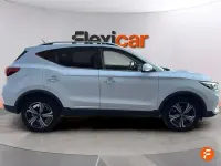 Usado MG ZS Comfort 106 CV (77 kW) 2023 Blanco SUV