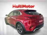 Usado Kia XCeed 140 CV (102 kW) 2023 Rojo SUV