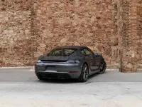 Usado Porsche 718 400 CV (294 kW) 2022 Gris / plata Coupe