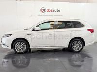 Usado Mitsubishi Outlander P-HEV 224 CV (164 kW) 2021 Blanco SUV