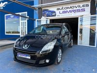 Usado Peugeot 5008 Access 115 CV (84 kW) 2012 Negro Monovolumen