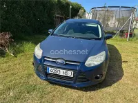 Usado Ford Focus Trend 90 CV (66 kW) 2013 Azul Berlina