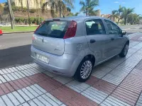 Usado Fiat Punto Active 75 CV (55 kW) 2009 Gris / plata Utilitario
