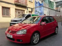 Usado VW Golf IV Sportline 115 CV (84 kW) 2005 Rojo Berlina