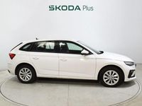 Usado Skoda Scala Essence 95 CV (69 kW) 2024 Blanco Utilitario