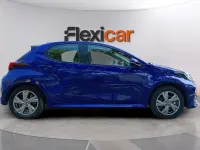 Usado Toyota Yaris Hybrid Active 116 CV (85 kW) 2025 Azul Berlina