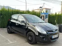 Usado Hyundai i20 Classic 78 CV (57 kW) 2011 Negro Utilitario