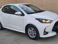 Usado Toyota Yaris Hybrid Active 116 CV (85 kW) 2024 Blanco Utilitario