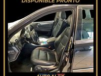 Usado Mercedes C220 Avantgarde 150 CV (110 kW) 2006 Negro Familiar