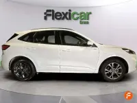 Usado Ford Kuga ST-Line 226 CV (166 kW) 2023 Blanco SUV