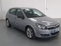 Usado Opel Astra Cosmo 120 CV (88 kW) 2006 Gris / plata Berlina