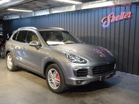 Usado Porsche Cayenne 262 CV (192 kW) 2015 Gris / plata SUV