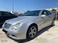 Usado Mercedes C220 150 CV (110 kW) 2004 Gris Berlina