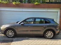 Usado Porsche Cayenne 462 CV (339 kW) 2020 Gris / plata SUV