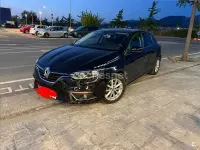 Usado Renault Mégane 90 CV (66 kW) 2017 Negro Berlina