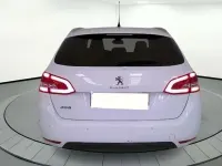 Usado Peugeot 308 Allure 131 CV (96 kW) 2021 Blanco Familiar