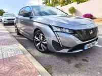 Usado Peugeot 308 Allure 180 CV (132 kW) 2022 Gris / plata Berlina