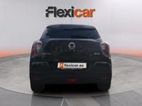 Usado Ssangyong (KGM) Tivoli Limited 163 CV (119 kW) 2023 Negro SUV