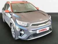 Usado Kia Stonic 84 CV (61 kW) 2019 Gris SUV