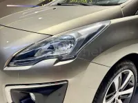 Usado Peugeot 3008 Access 120 CV (88 kW) 2015 Beige Familiar
