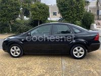Usado Ford Focus Ghia 109 CV (80 kW) 2006 Negro Berlina