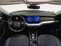 Usado Skoda Octavia Selection 150 CV (110 kW) 2025 Gris / plata Berlina