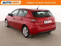 Usado Peugeot 308 Active 110 CV (80 kW) 2017 Rojo Berlina