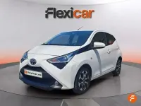 Usado Toyota Aygo X-play 72 CV (52 kW) 2018 Blanco Utilitario