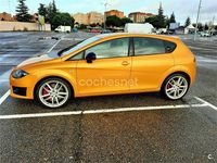 Usado Seat Leon CUPRA 265 CV (194 kW) 2012 Amarillo Berlina