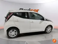 Occasion Toyota Aygo X-play 69 PK (50 kW) 2017 Wit Hatchback
