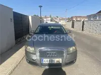 Usado Audi A6 140 CV (102 kW) 2005 Gris / plata Berlina