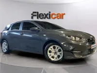 Usado Kia Ceed 136 CV (100 kW) 2023 Gris Utilitario