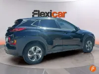 Usado Hyundai Kona 141 CV (103 kW) 2022 Negro SUV