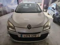 Usado Renault Mégane Dynamique 105 CV (77 kW) 2010 Gris / plata Berlina