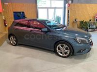 Usado Mercedes A180 Style 122 CV (89 kW) 2016 Gris / plata Berlina