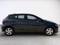 Usado Hyundai i20 101 CV (74 kW) 2022 Gris / plata Utilitario