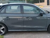 Usado Audi A1 Sportback Design 90 CV (66 kW) 2015 Gris / plata Utilitario