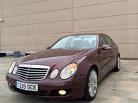Usado Mercedes E220 Avantgarde 170 CV (125 kW) 2008 Granate Berlina