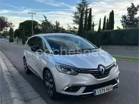 Usado Renault Grand Scénic IV Zen 140 CV (102 kW) 2023 Gris / plata Monovolumen
